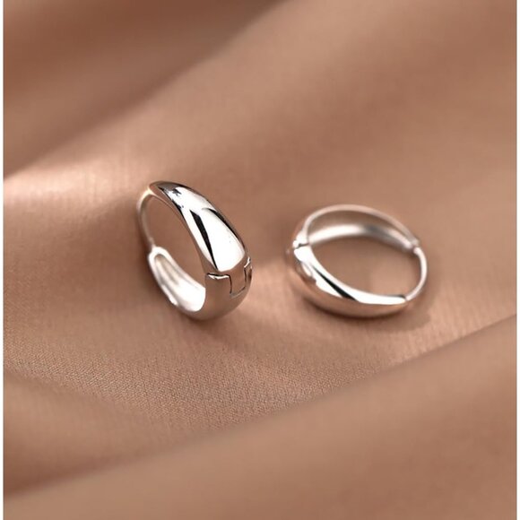 3 Pairs Silver Hoop Earrings Set for Women Chunky Trendy Huggie Dainty Jewelry - Picture 5 of 7